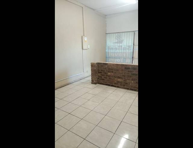 BUSINESS PROPERTY TO RENT IN KENSINGTON